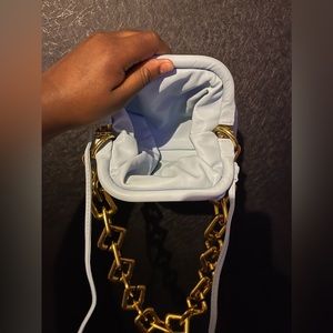 cute never worn purse !